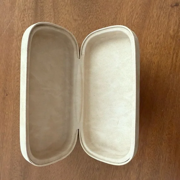 Chloe Eyeglass Case in Beige - Picture 2 of 2